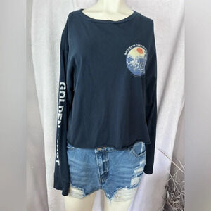 Golden Coast Long Sleeve Graphic Tee Cropped Hem‎ Casual Top